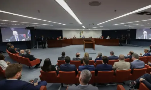 
          Imagem ilustrativa da imagem Por unanimidade, STF torna Bolsonaro e aliados réus por golpe de Estado
          