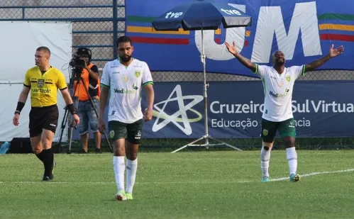 
          Imagem ilustrativa da imagem Porto Vitória e Rio Branco vão decidir o Campeonato Capixaba 2025
          