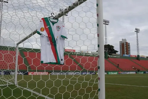 
          Imagem ilustrativa da imagem Portuguesa vive novo imbróglio e irá à Justiça para manter investidores, que acenam com fim da SAF
          