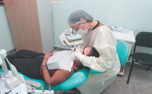 
          Imagem ilustrativa da imagem Prefeituras abrem 92 mil vagas para consultas com marcação pela internet
          