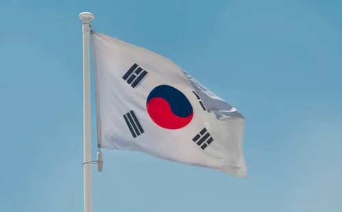 
          Imagem ilustrativa da imagem Premiê sul-coreano é reintegrado como presidente interino após impeachment anulado
          