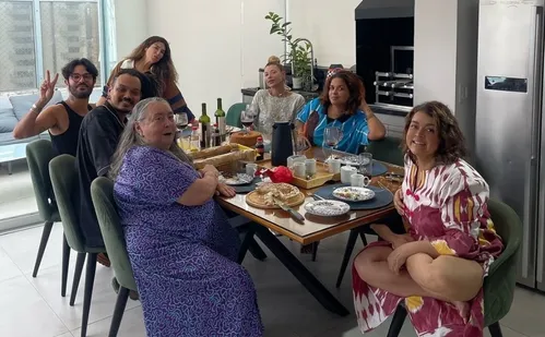 
          Imagem ilustrativa da imagem Preta Gil celebra Páscoa em casa: 'Nunca teve um significado tão forte'
          