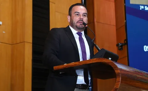 
          Imagem ilustrativa da imagem Projeto para multar quem agredir profissional de saúde tramita na Assembleia do ES
          