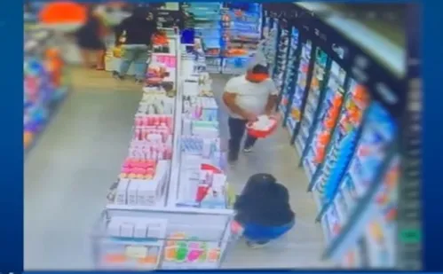 
          Imagem ilustrativa da imagem Quadrilha furta R$10 mil em cremes de Farmácia em Vila Velha
          