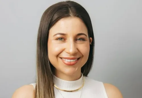 
          Imagem ilustrativa da imagem Quem era a biomédica morta pelo ex-marido dentro de clínica de estética em MG
          