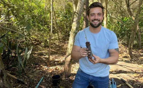 
          Imagem ilustrativa da imagem Rafael Cardoso assume vício em drogas e lamenta afastamento dos filhos
          