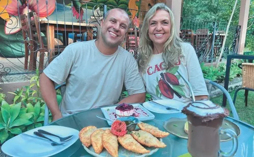 
          Imagem ilustrativa da imagem Rota da Ferradura: do tradicional ao requintado em bares e restaurantes
          