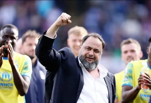 
          Imagem ilustrativa da imagem São Paulo e Evangelos Marinakis alinham termos para avançar negócio sobre CFA de Cotia
          