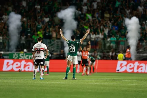 
          Imagem ilustrativa da imagem São Paulo e Evangelos Marinakis alinham termos para avançar negócio sobre CFA de Cotia
          