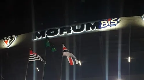 
          Imagem ilustrativa da imagem São Paulo encaminha renovação com Superbet até centenário
          