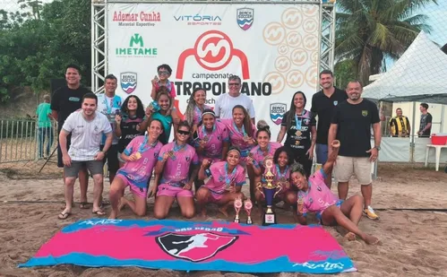 
          Imagem ilustrativa da imagem São Pedro fatura mais um título no futebol de areia
          