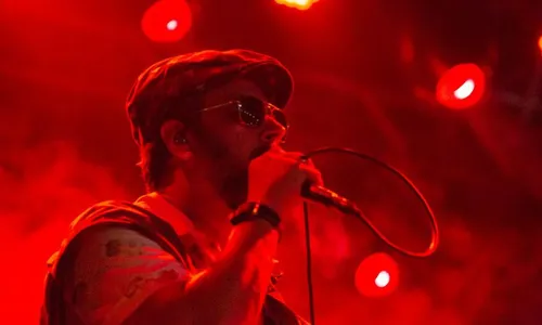 
          Imagem ilustrativa da imagem Segunda-feira mágica no Marco Zero: frevo, maracatu e mistura de ritmos
          