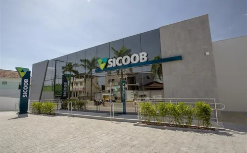 
          Imagem ilustrativa da imagem Sicoob prevê mais de 1 bilhão para cooperados em 3 anos
          