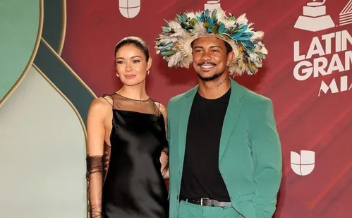 
          Imagem ilustrativa da imagem Sophie Charlotte e Xamã curtem Carnaval separados e aumentam rumores de separação
          