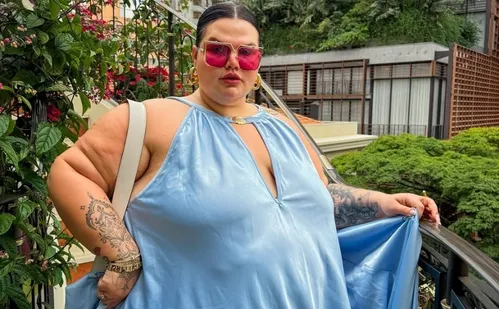 
          Imagem ilustrativa da imagem Thais Carla rebate críticas sobre sua perda de peso: 'Quis ter uma vida diferente'
          