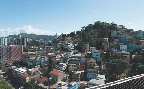 
          Imagem ilustrativa da imagem Vídeo | Tiroteio assusta moradores em bairros de Vitória durante a madrugada
          