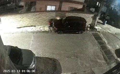 
          Imagem ilustrativa da imagem Troca de tiros deixa moradores assustados em Vila Velha; granada foi encontrada
          