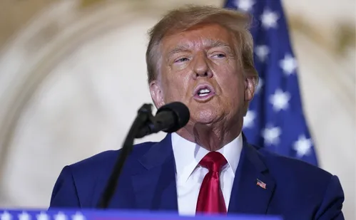 
          Imagem ilustrativa da imagem Trump anuncia taxa de 18% a etanol brasileiro
          