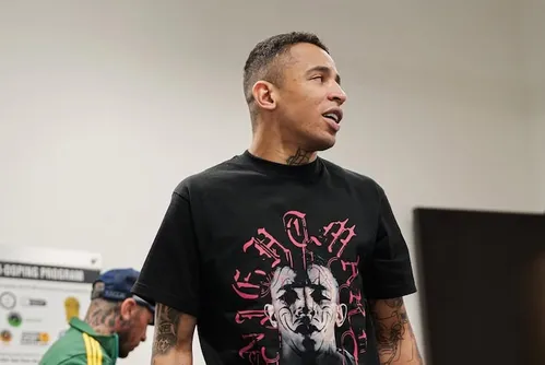 
          Imagem ilustrativa da imagem UFC on ESPN 66: como assistir ao vivo à luta de Carlos Prates, da Fighting Nerds, e card completo
          