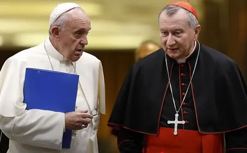 
          Imagem ilustrativa da imagem Um dos favoritos a suceder Francisco, número 2 do Vaticano, comandará conclave
          