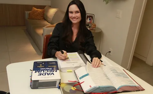 
          Imagem ilustrativa da imagem Universitária acerta todas as questões da prova da OAB
          