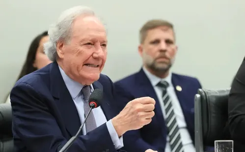 
          Imagem ilustrativa da imagem Vamos colocar na prisão os responsáveis por fraude no INSS, diz Lewandowski
          