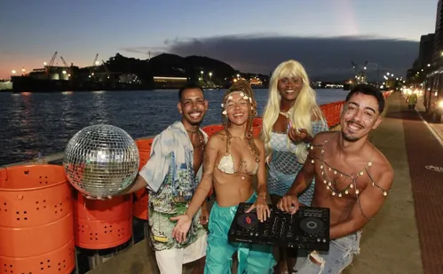 
          Imagem ilustrativa da imagem Veja a programação de blocos e atrações deste sábado de Carnaval
          