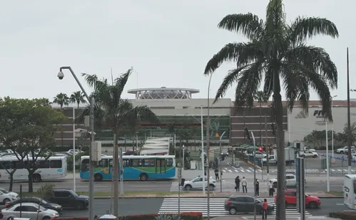 
          Imagem ilustrativa da imagem Veja como vão funcionar shoppings e supermercados na Grande Vitória
          