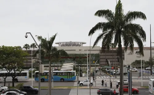 
          Imagem ilustrativa da imagem Veja o que funciona nos feriados no ES
          