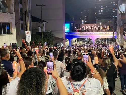 
          Imagem ilustrativa da imagem Veja vídeos e fotos da Romaria dos homens deste sábado
          