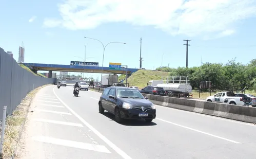 
          Imagem ilustrativa da imagem Viaduto interditado por 9 meses
          