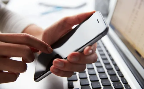 
          Imagem ilustrativa da imagem Violência contra a mulher: crime com inteligência artificial vai ter pena maior
          