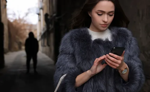 
          Imagem ilustrativa da imagem Vítima de perseguição desabafa contra o ex: “Espero que a Justiça cobre dele”
          