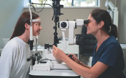 
          Imagem ilustrativa da imagem Você sabe como anda a saúde da sua visão?
          