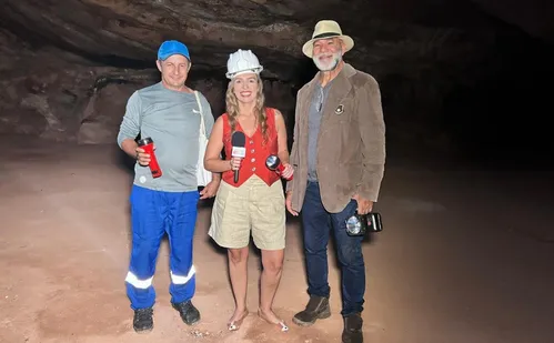 
          Imagem ilustrativa da imagem Você teria coragem? Gruta do Limoeiro, em Castelo, revela segredos da pré-história
          
