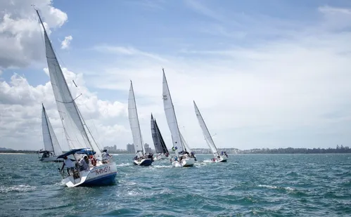 
          Imagem ilustrativa da imagem Volta da Taputera neste fim de semana na Baía de Vitória
          