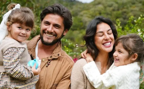 
          Imagem ilustrativa da imagem Yanna Lavigne reflete sobre vida no campo com Bruno Gissoni: 'Qualidade de tempo'
          