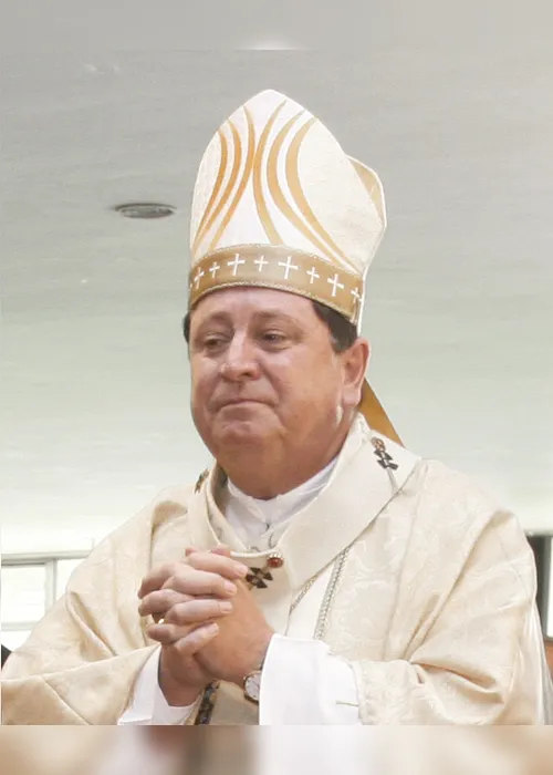 Imagem ilustrativa da imagem Ex-bispo de Vitória vai ajudar a escolher novo Papa