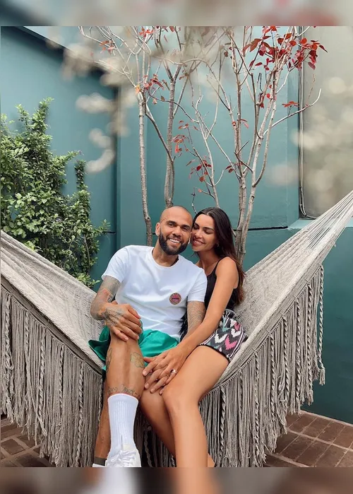 Imagem ilustrativa da imagem Joana Sanz, mulher de Daniel Alves, anuncia gravidez do primeiro filho: ‘Pressão aterrorizante’