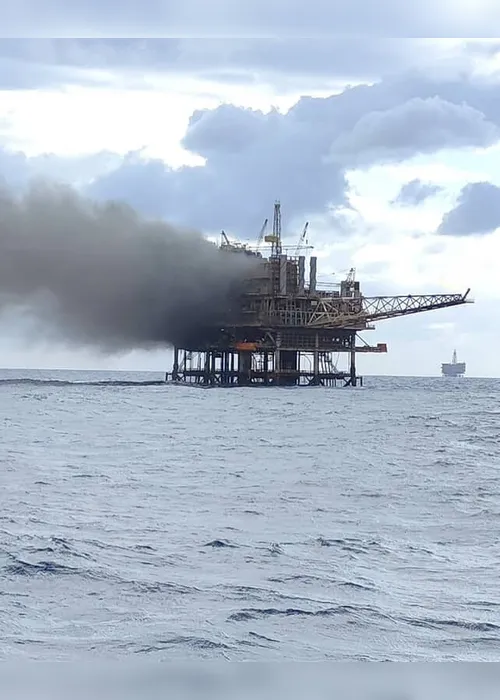 Imagem ilustrativa da imagem Trabalhador fica ferido após incêndio em plaforma da Petrobras