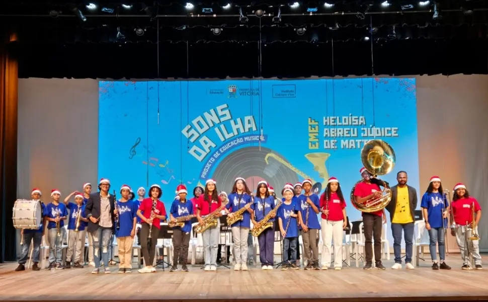 Imagem ilustrativa da imagem 300 alunos de escolas públicas se apresentam em festival de música