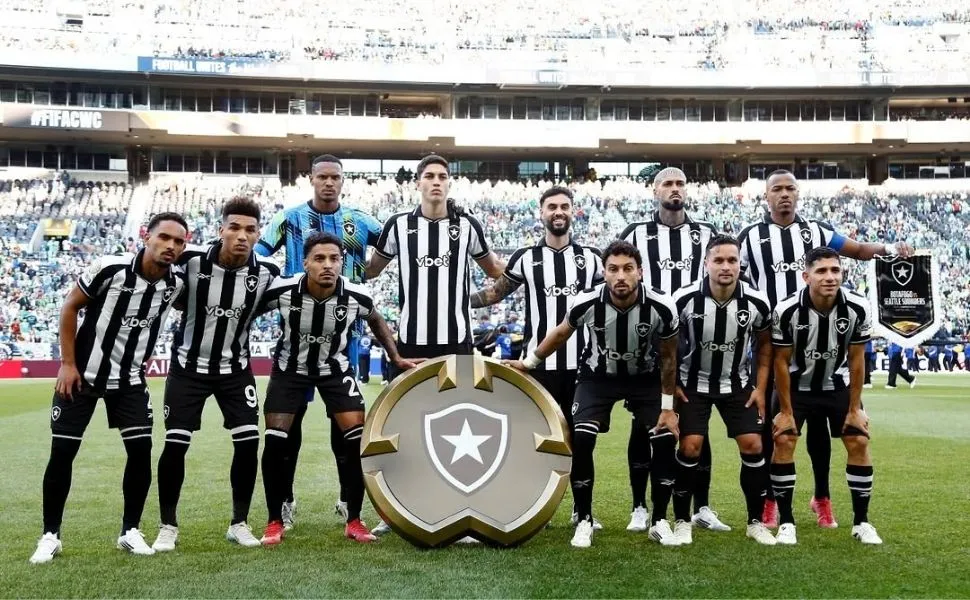 Imagem ilustrativa da imagem Botafogo enfrenta ‘melhor PSG da história’ nesta quinta-feira