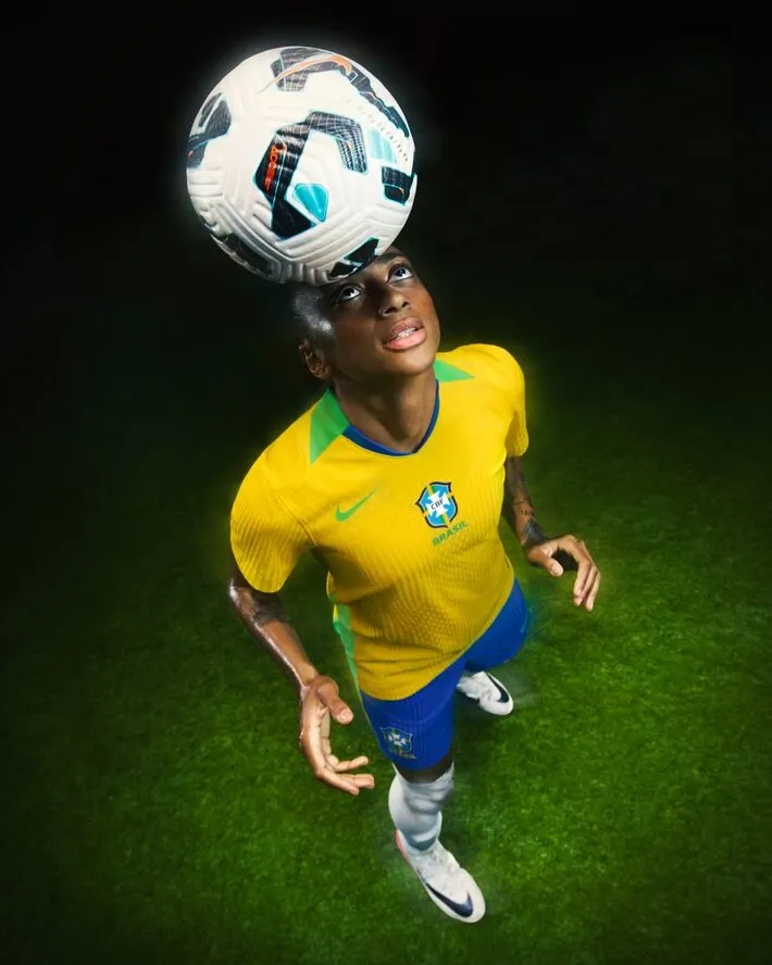 Imagem ilustrativa da imagem CBF e Nike lançam novos uniformes da seleção feminina; veja fotos