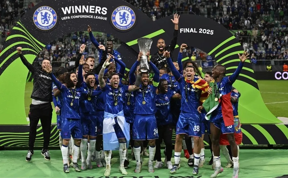 Imagem ilustrativa da imagem Chelsea é 1º time a conquistar Champions, Ligas Europa e Conferência