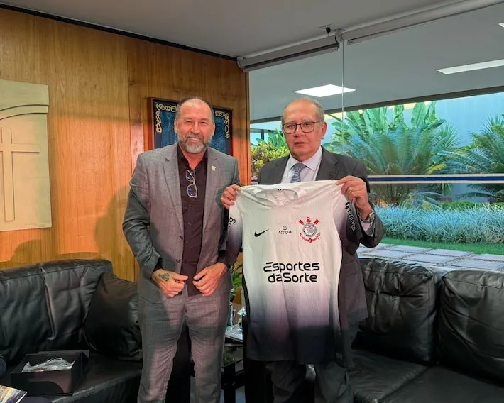 Imagem ilustrativa da imagem Corinthians: Augusto Melo se reúne com Alexandre de Moraes, Gilmar Mendes e Flávio Dino em Brasília