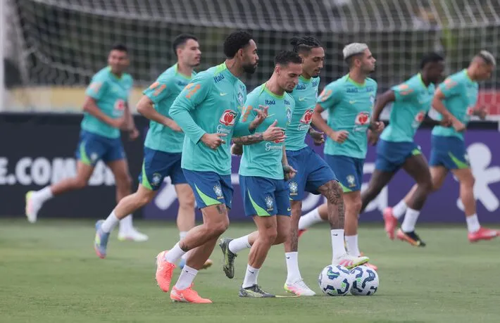 Imagem ilustrativa da imagem Escalação da seleção brasileira: confira o time titular de Ancelotti para o jogo com o Paraguai