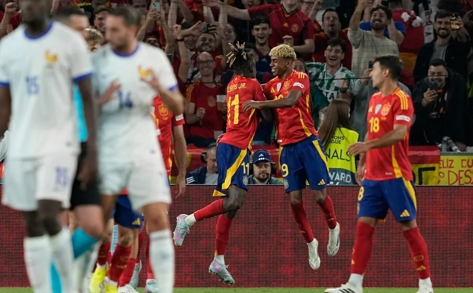 Imagem ilustrativa da imagem Espanha vai à final da Liga das Nações após jogão contra a França