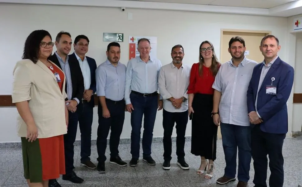Imagem ilustrativa da imagem Governo vai oferecer prótese de quadril para pacientes do ES
