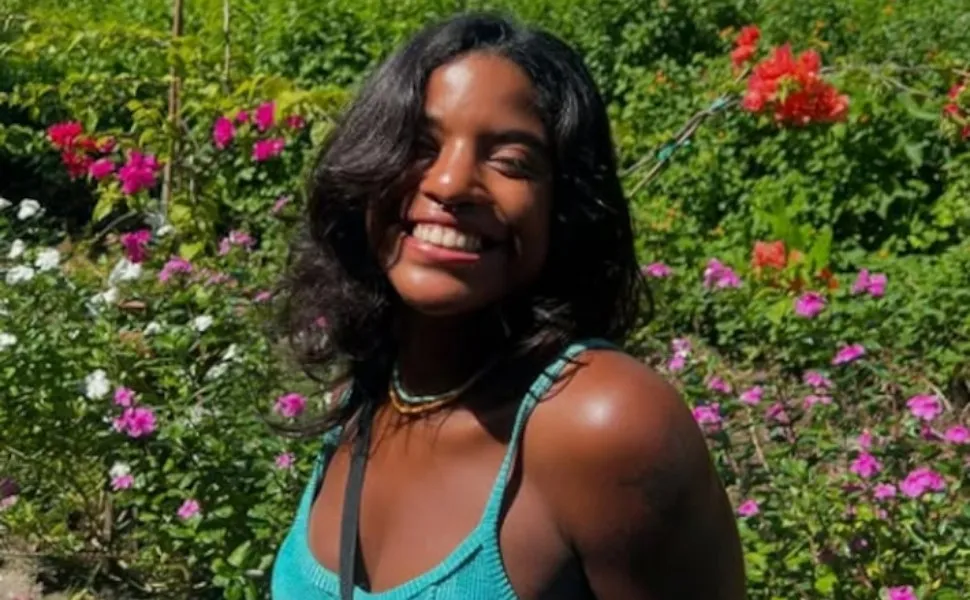 Imagem ilustrativa da imagem Guia deixou Juliana sentada em trilha na Indonésia e se afastou para fumar, diz pai