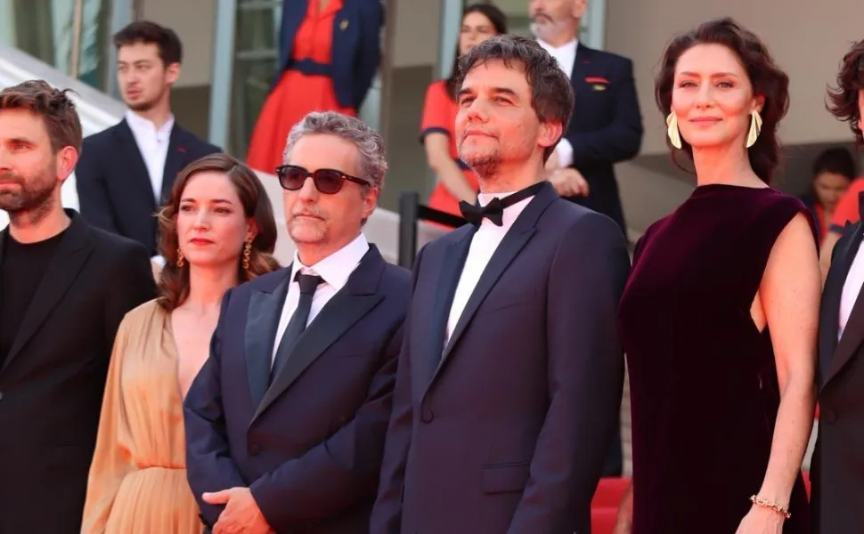 Imagem ilustrativa da imagem Wagner Moura vence prêmio de melhor ator em Cannes por 'O Agente Secreto'